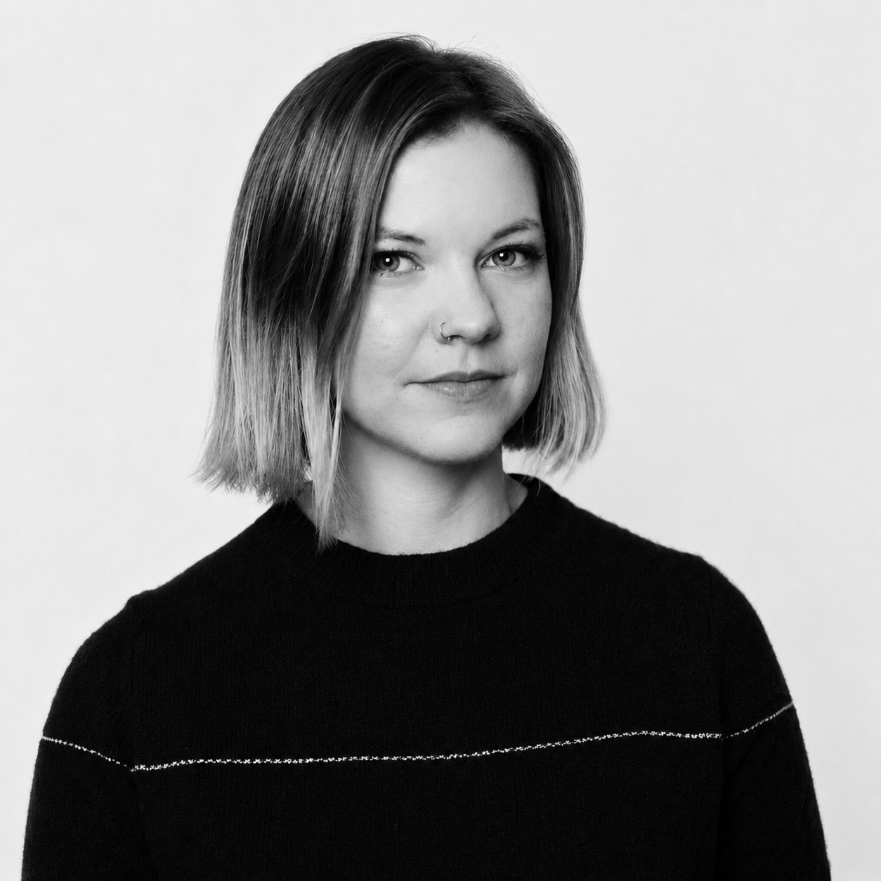 Abigail Holland headshot
